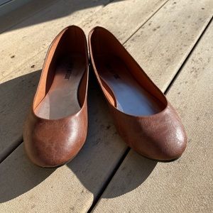 Brown flats